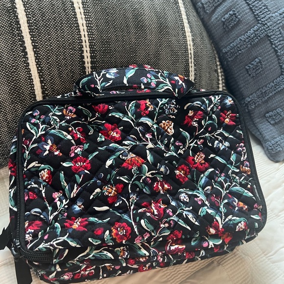 NWT Vera Bradley travel case - Picture 5 of 5